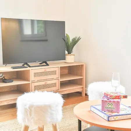 Confort - Bianca - Parking Apartment *